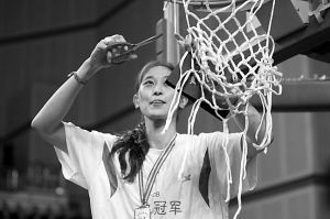 30岁隋菲菲八一女篮史上最年轻主帅(图)