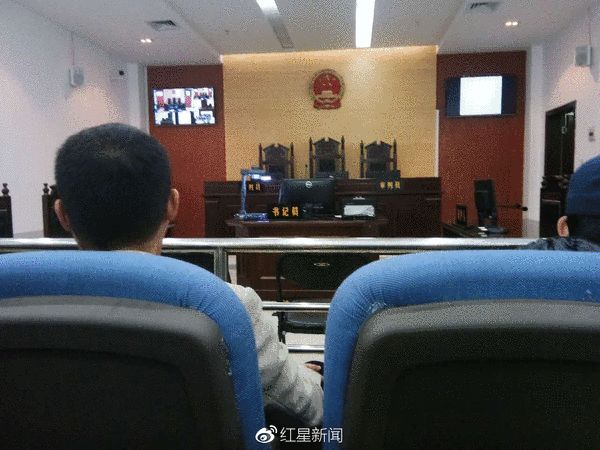 洛阳女童被虐昏迷不醒：生母获刑10年 情夫无期